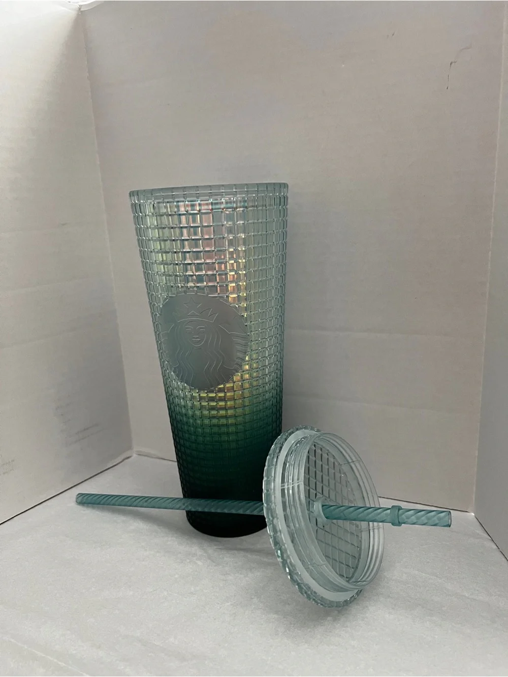 Starbucks Jade Green Ombre Grid Venti 24oz Cold Drinks Cup Tumbler